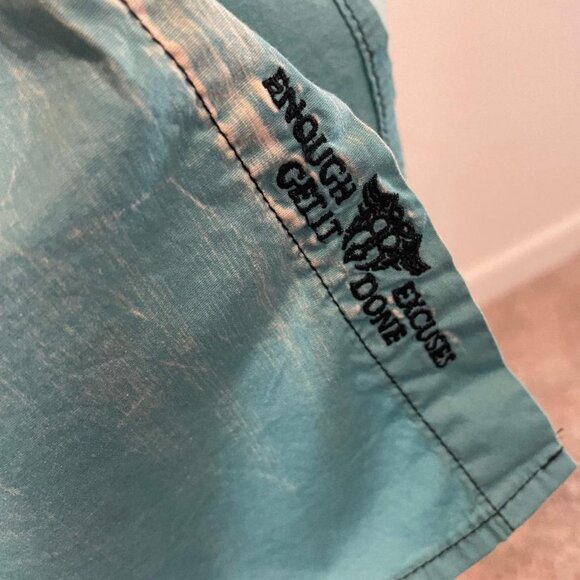 ROAR Signature - Picture 6 of 7